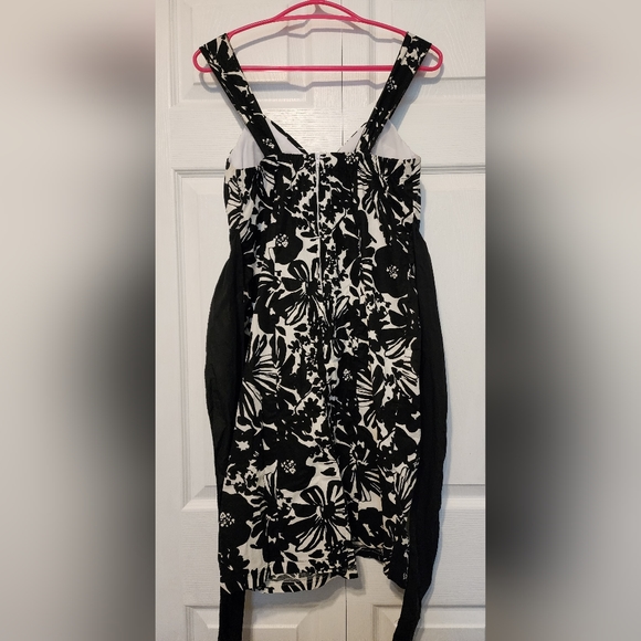 Black and white floral dress - Jessica - Picture 2 of 2